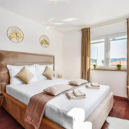Luxury Ivana Villa Marina