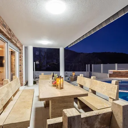 Luxury Ivana Villa Marina