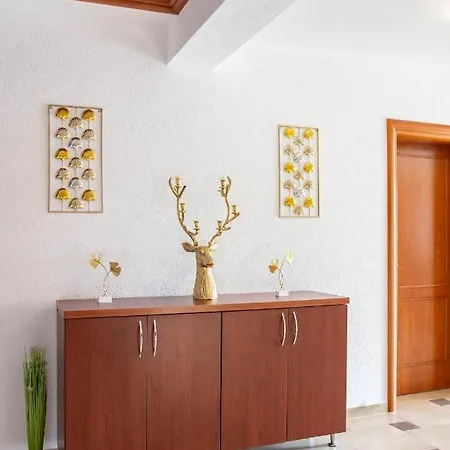 Luxury Ivana * Marina